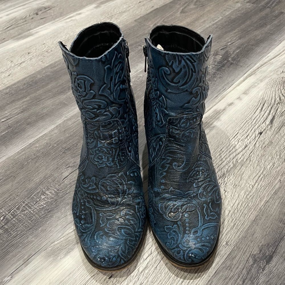 Sterling River Cowboy Boots Size 9